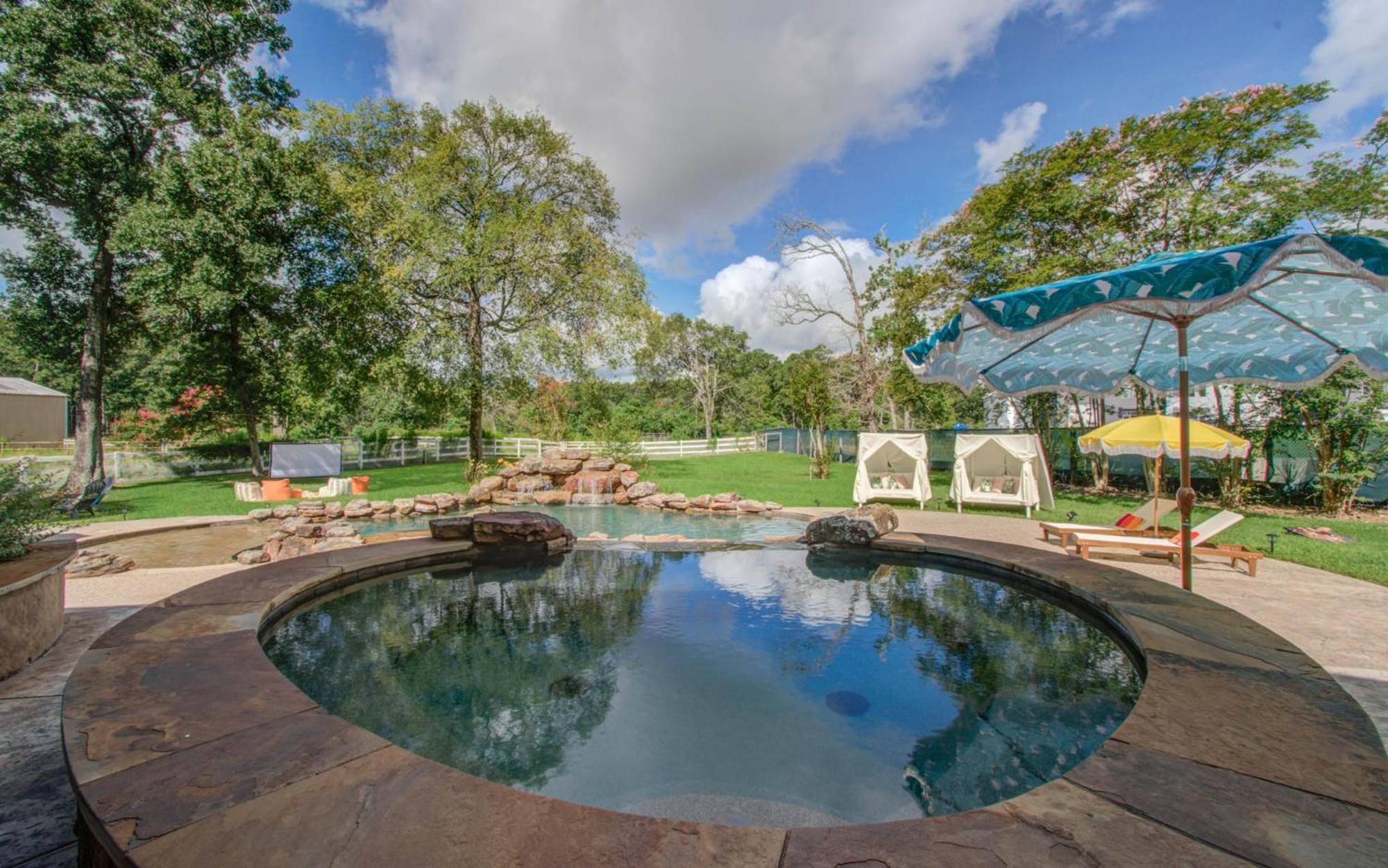 Вилла 4Bd - Pool & Movie Theater - Lake Conroe Nearby Экстерьер фото