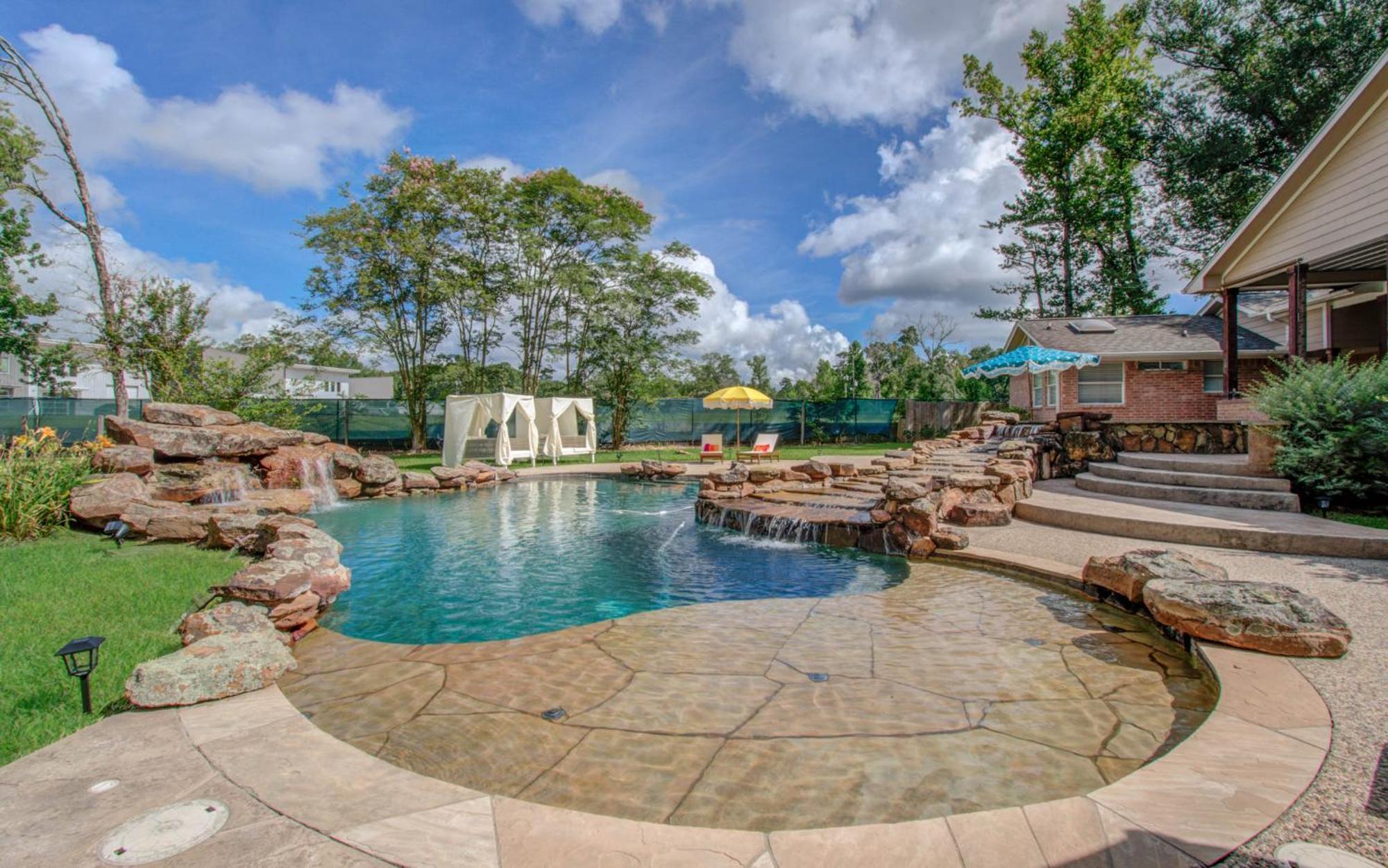 Вилла 4Bd - Pool & Movie Theater - Lake Conroe Nearby Экстерьер фото